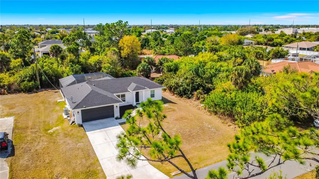11177 Chalet Avenue Englewood FL 34224