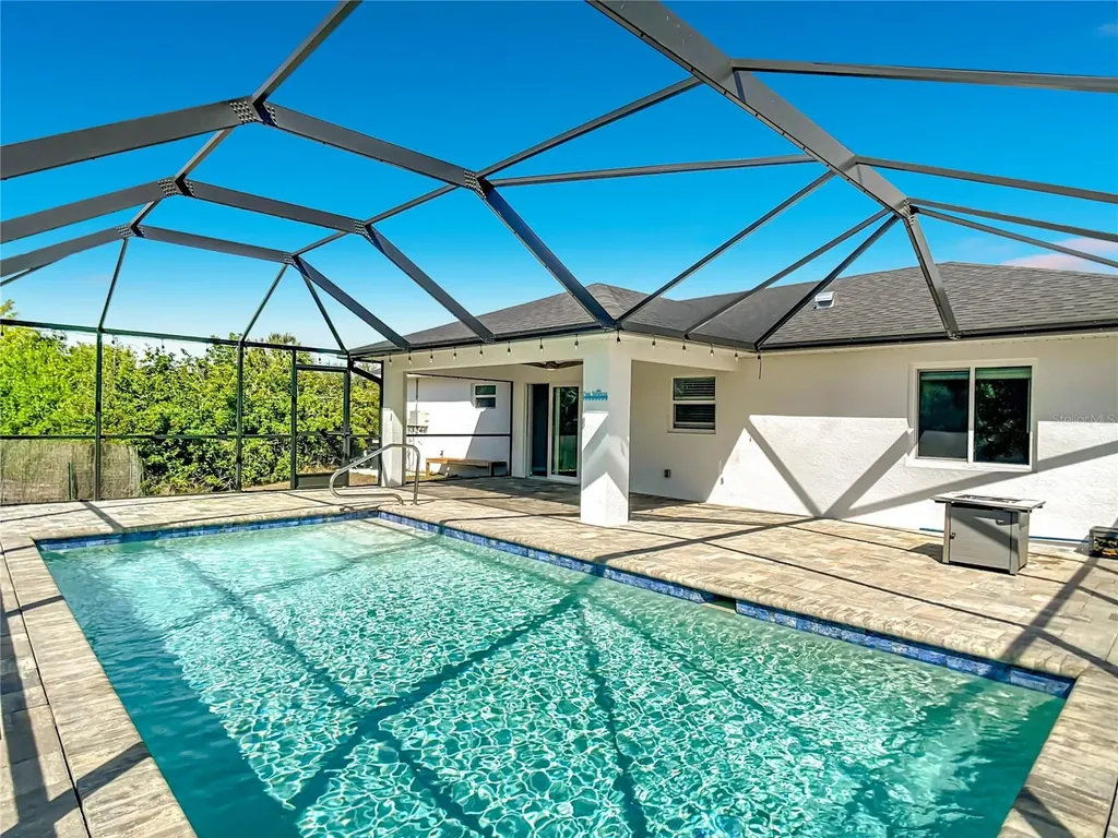 11177 Chalet Avenue Englewood FL 34224