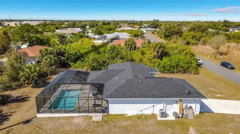 11177 Chalet Avenue Englewood FL 34224