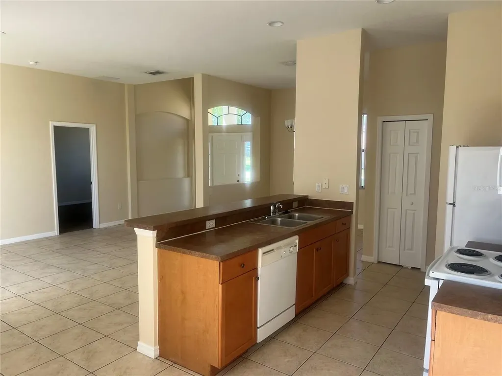 404 Cinnamon Drive Kissimmee FL 34759