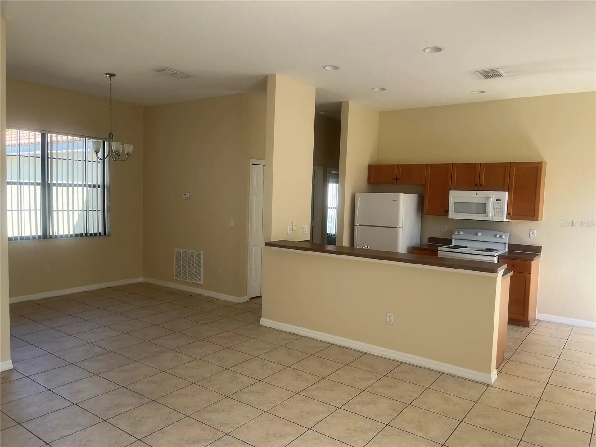 404 Cinnamon Drive Kissimmee FL 34759