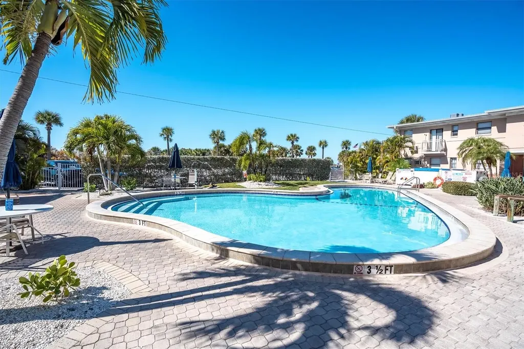 6700 Sunset Way St Pete Beach FL 33706