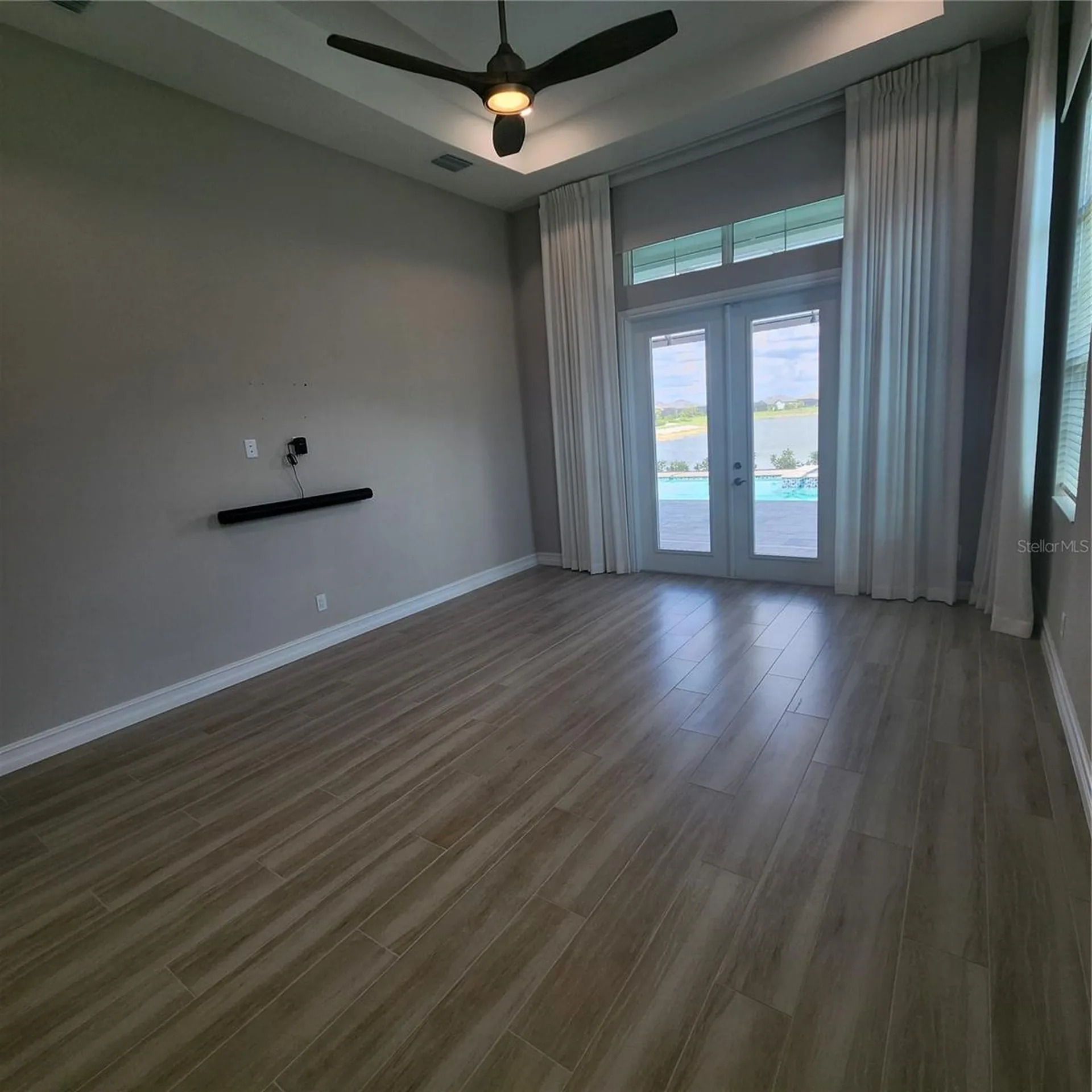 512 Blue Shell Loop Sarasota FL 34240