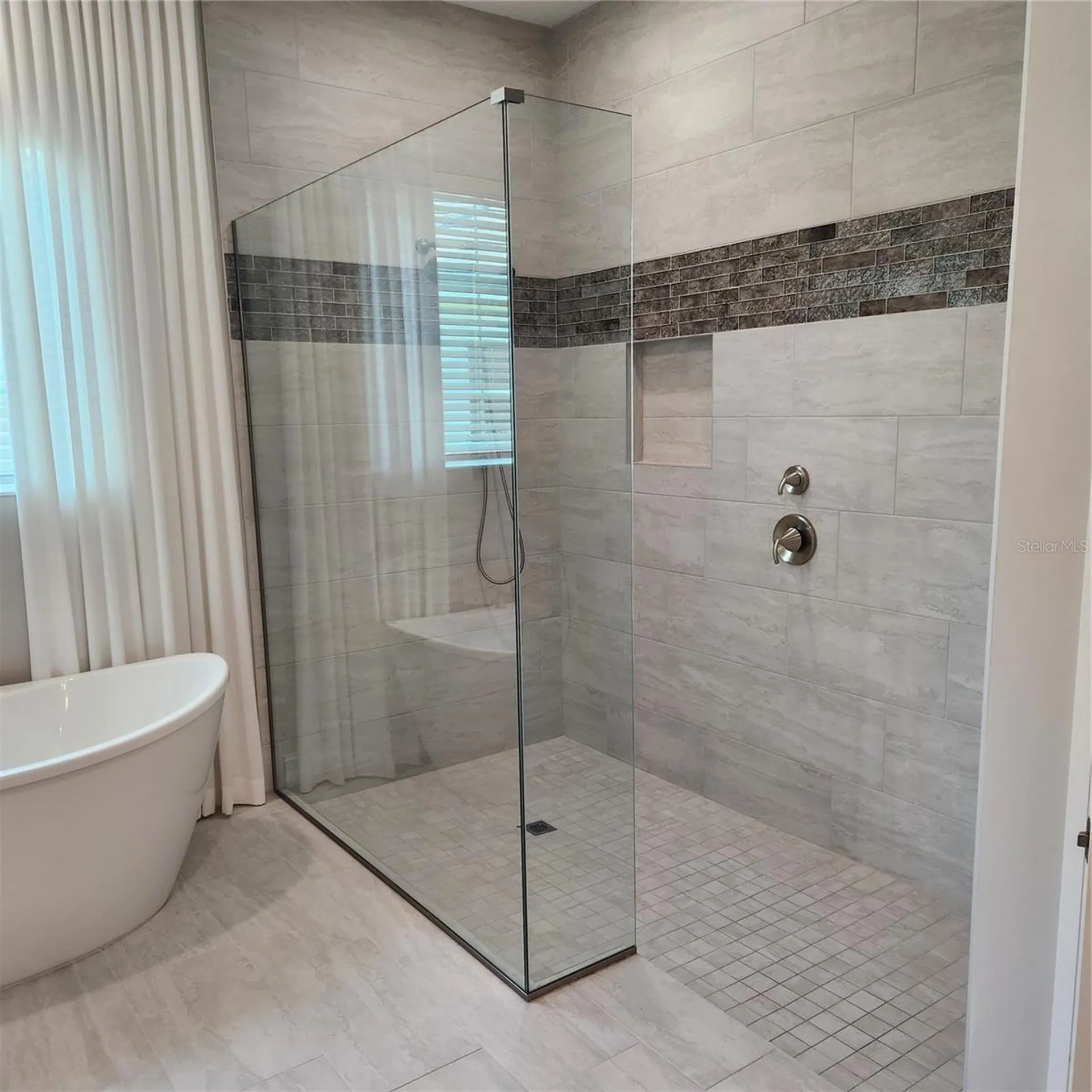 512 Blue Shell Loop Sarasota FL 34240
