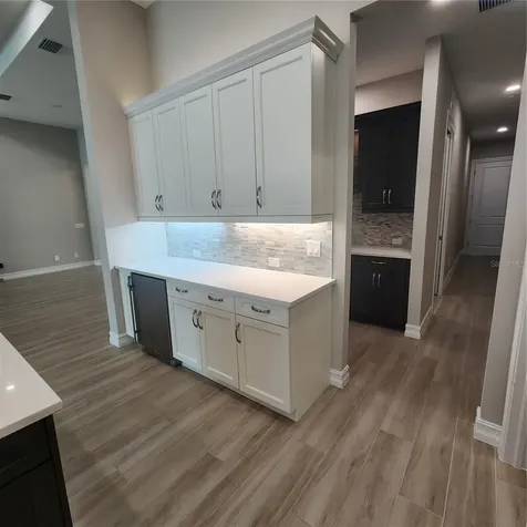 512 Blue Shell Loop Sarasota FL 34240