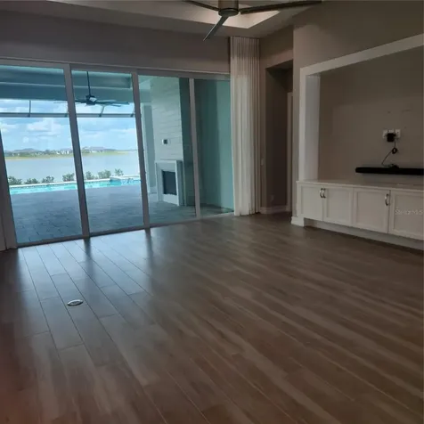 512 Blue Shell Loop Sarasota FL 34240