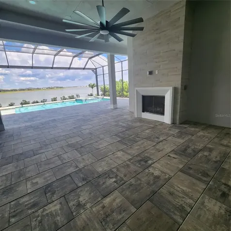 512 Blue Shell Loop Sarasota FL 34240