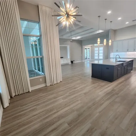 512 Blue Shell Loop Sarasota FL 34240