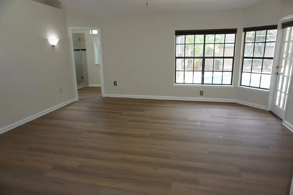 8021 Landgrove Court Orlando FL 32819