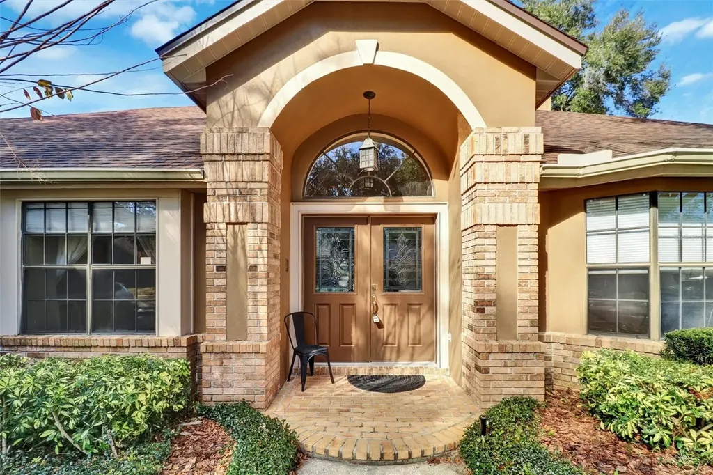 8021 Landgrove Court Orlando FL 32819