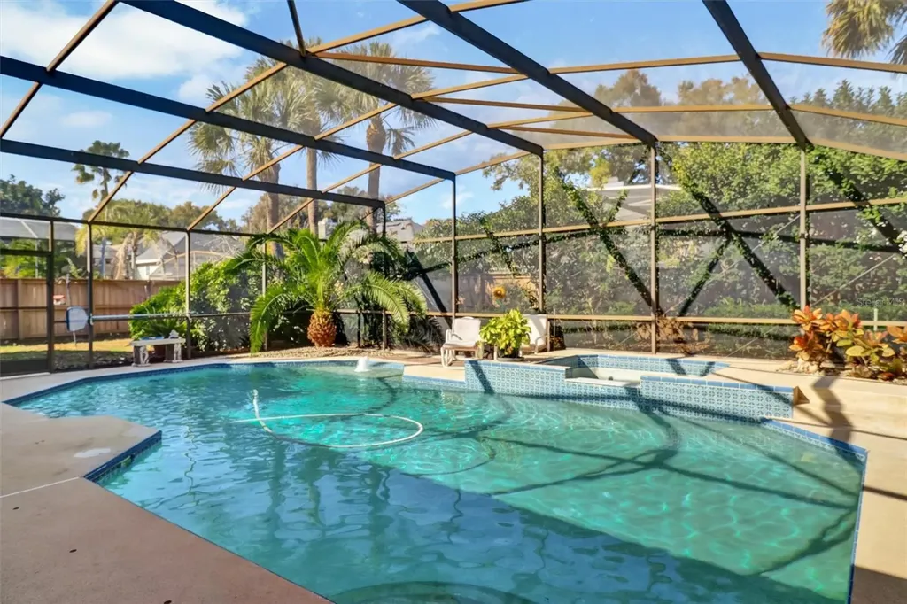 8021 Landgrove Court Orlando FL 32819