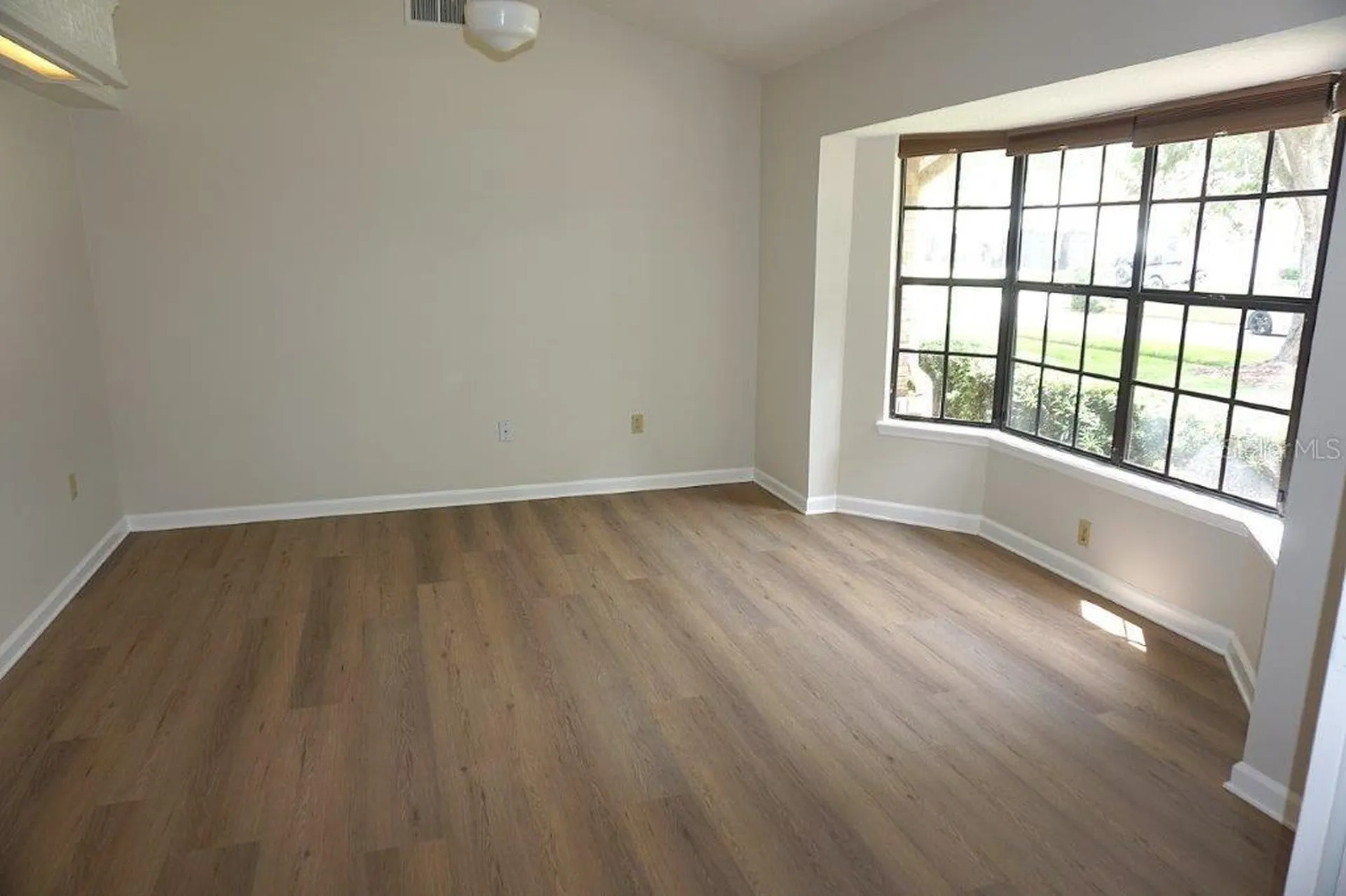 8021 Landgrove Court Orlando FL 32819