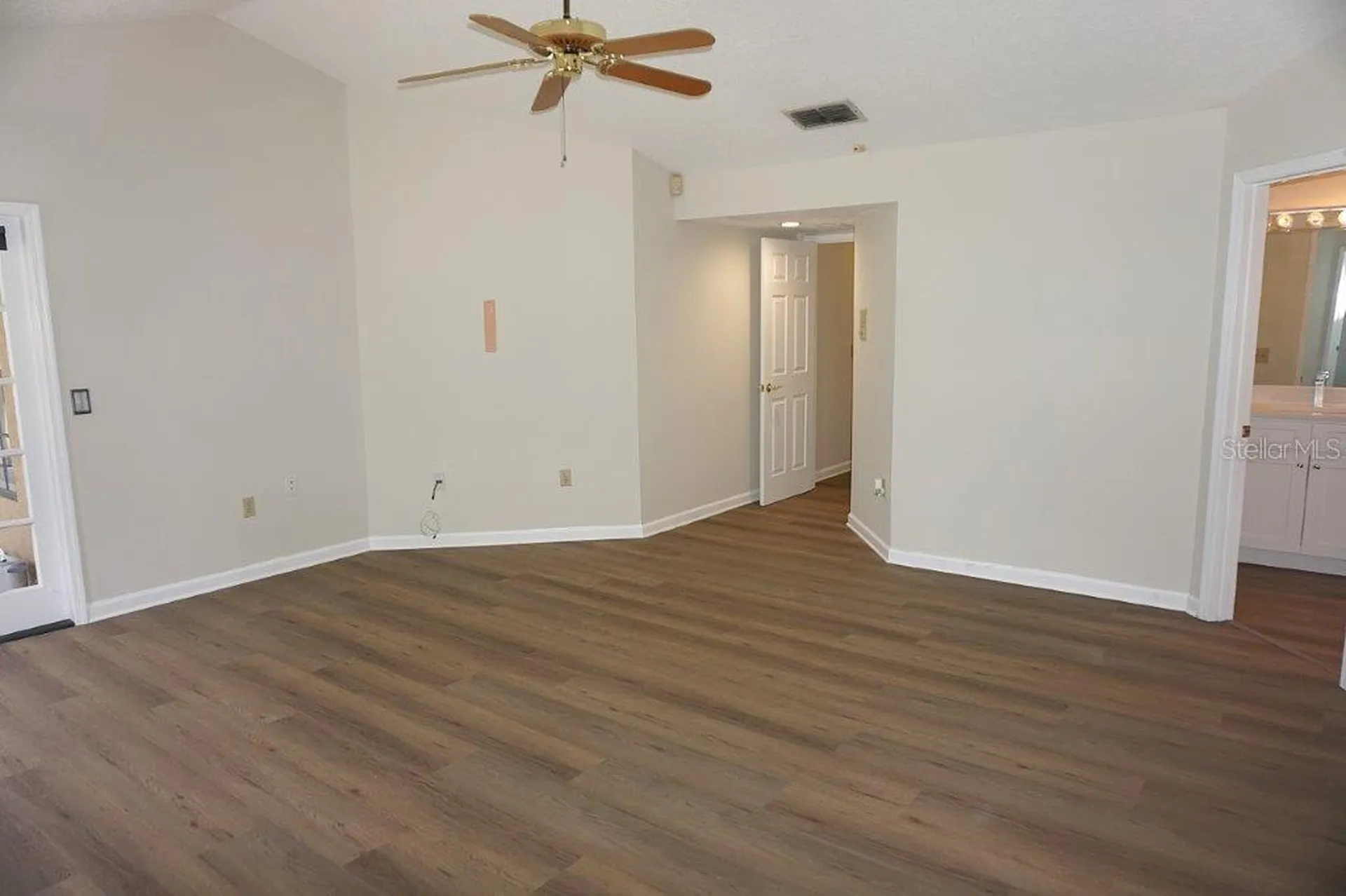 8021 Landgrove Court Orlando FL 32819