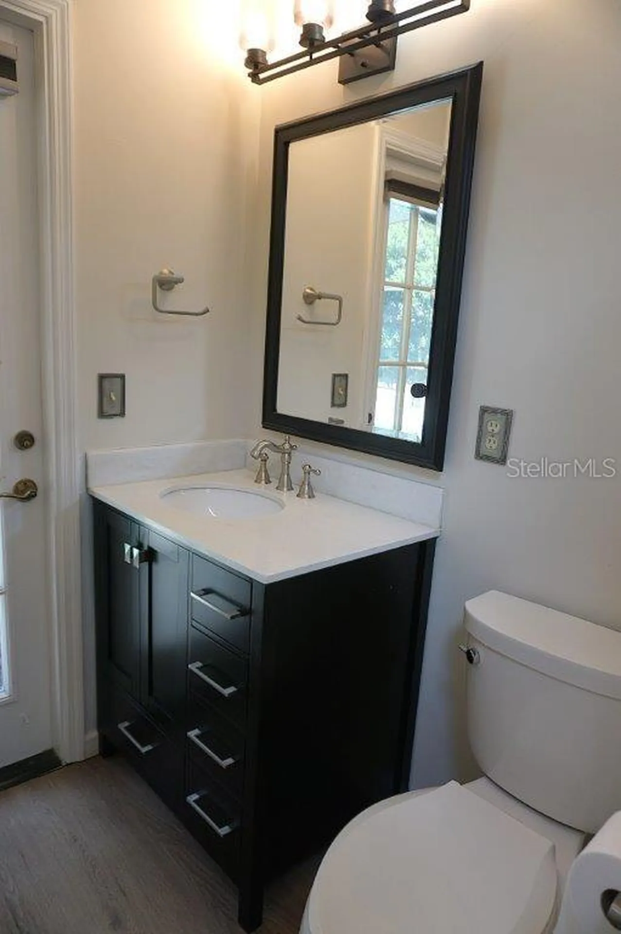 8021 Landgrove Court Orlando FL 32819