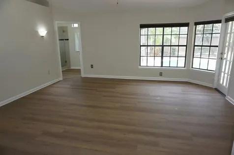 8021 Landgrove Court Orlando FL 32819