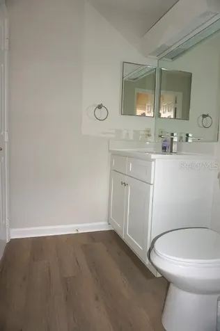 8021 Landgrove Court Orlando FL 32819