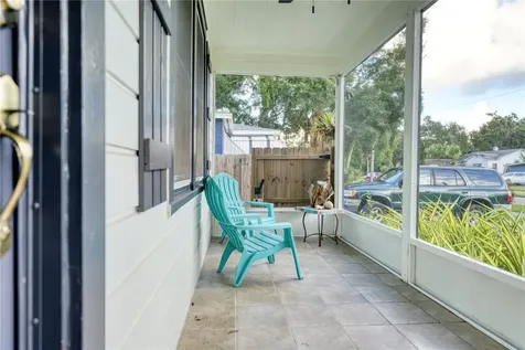 735 26th Avenue S St Petersburg FL 33705
