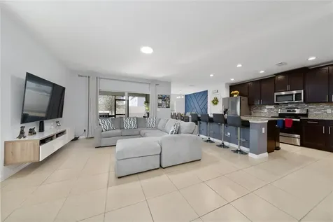 454 Annabelle Way Davenport FL 33837