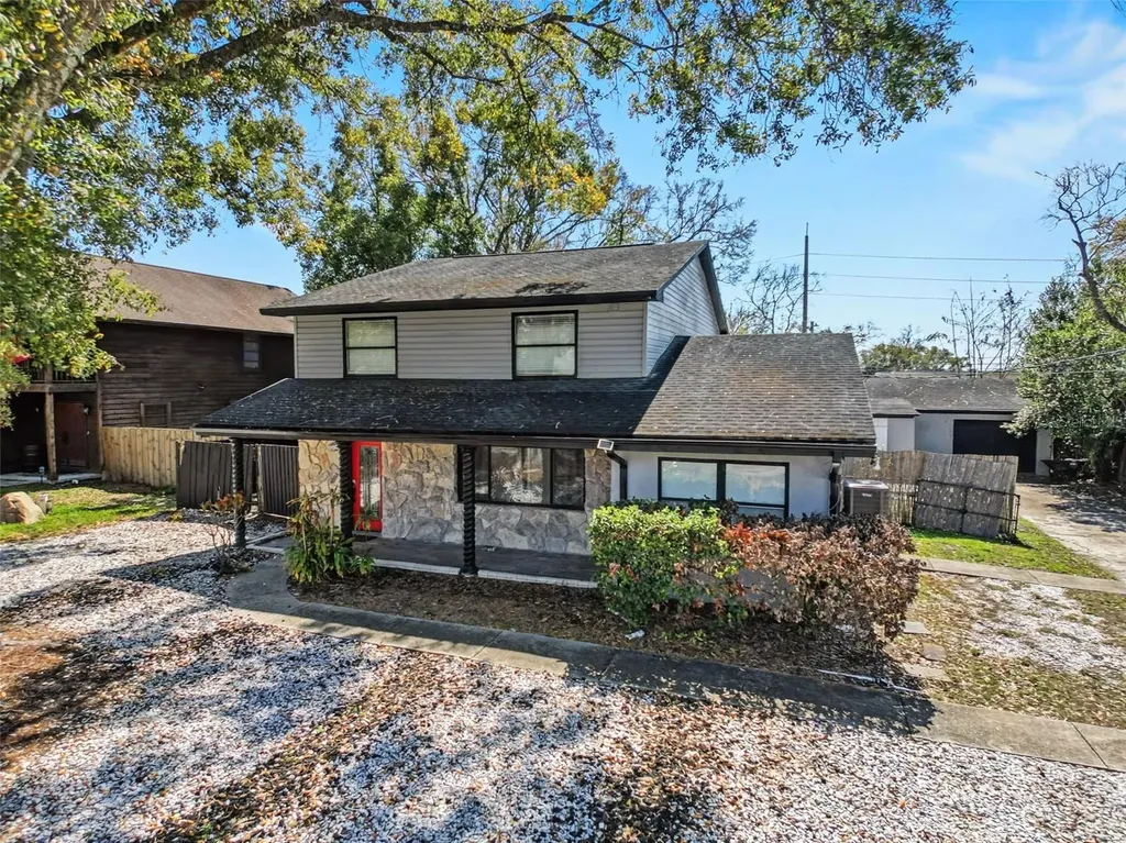 2206 Howard Lane Tampa FL 33612