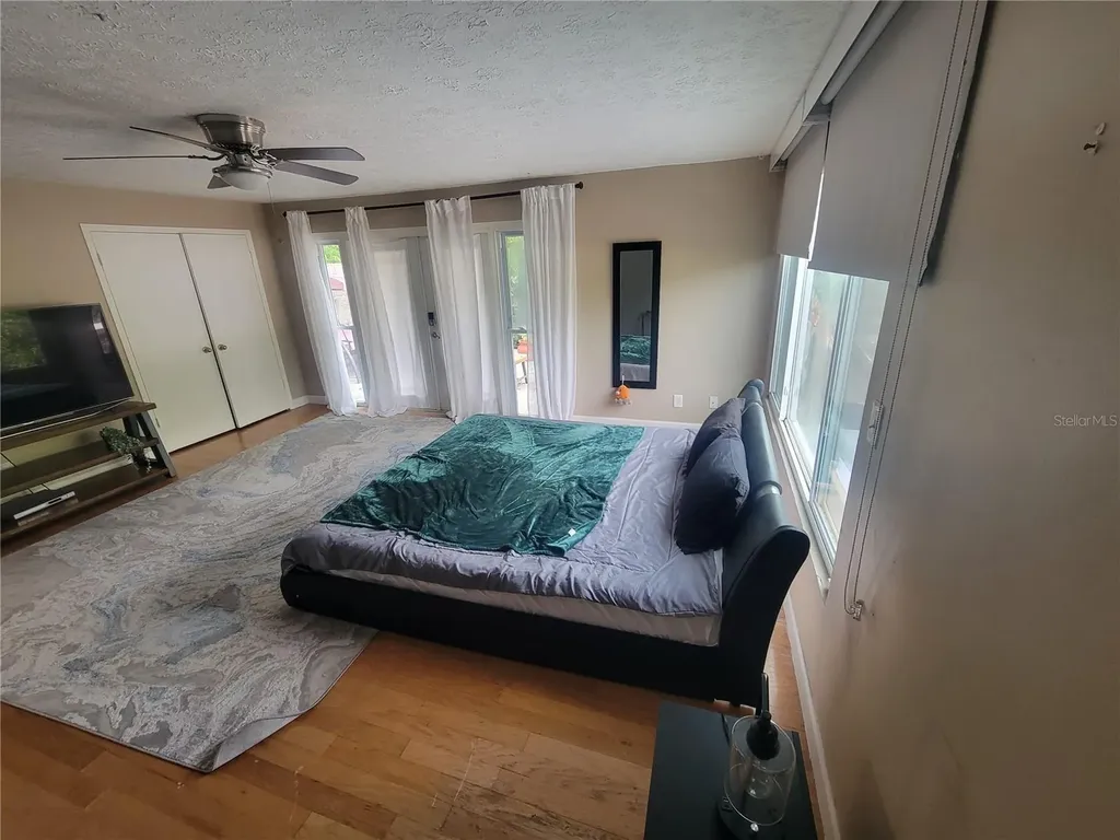 2206 Howard Lane Tampa FL 33612