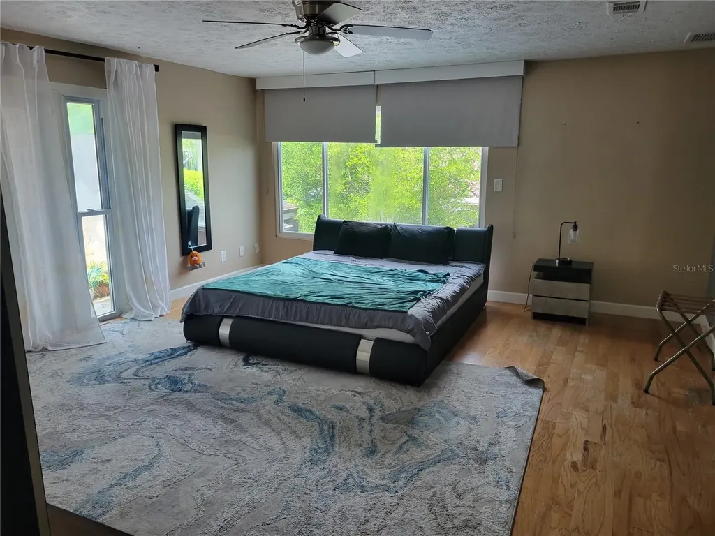 2206 Howard Lane Tampa FL 33612