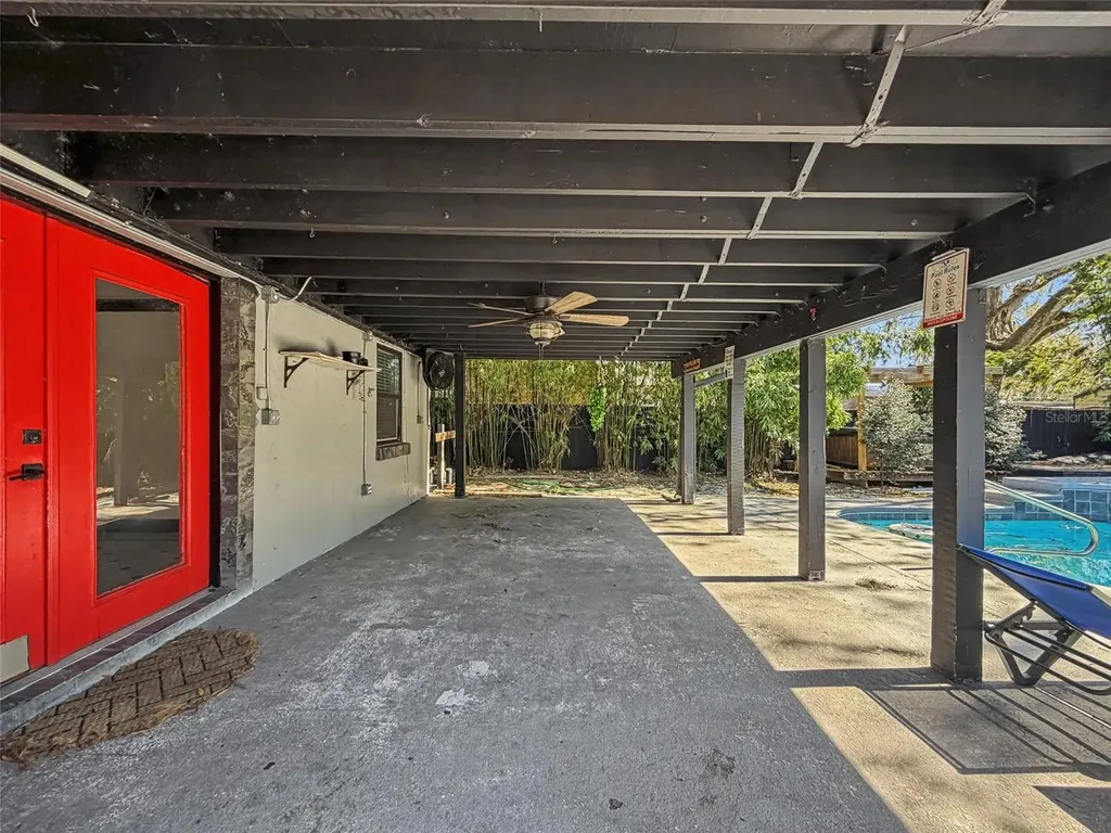 2206 Howard Lane Tampa FL 33612