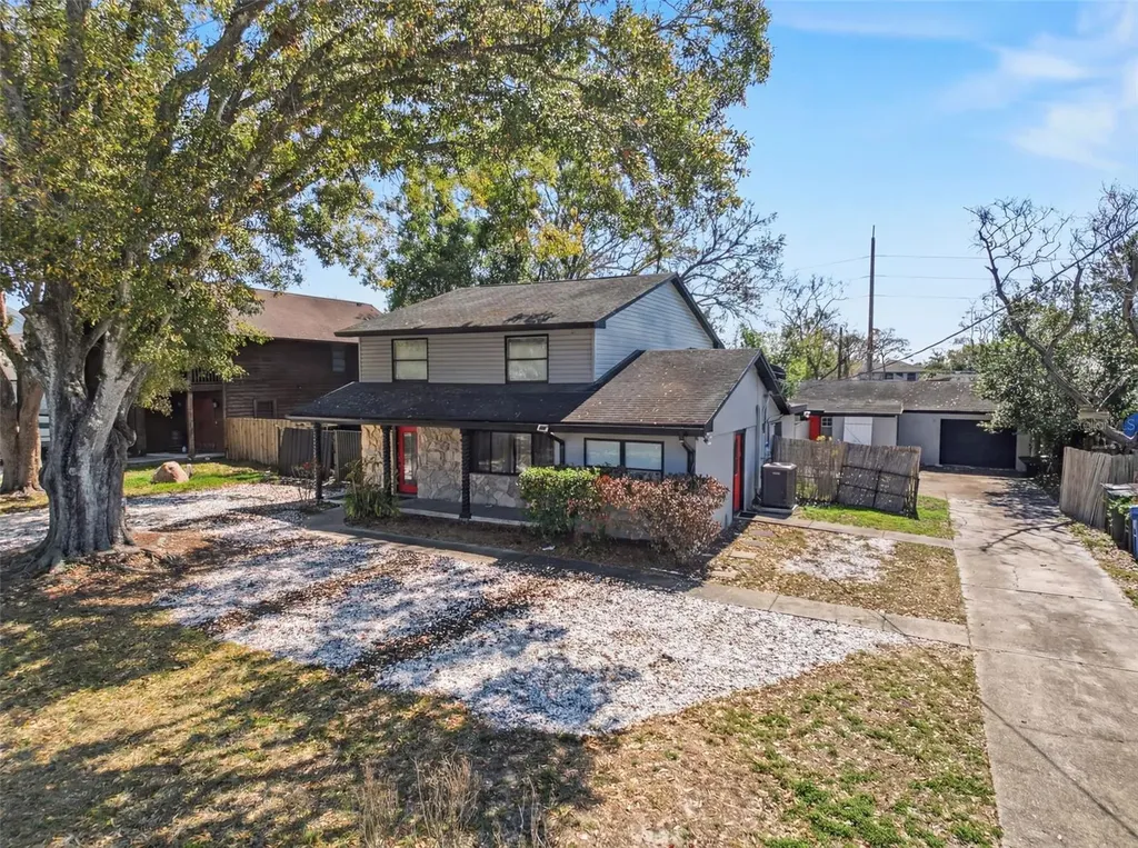 2206 Howard Lane Tampa FL 33612