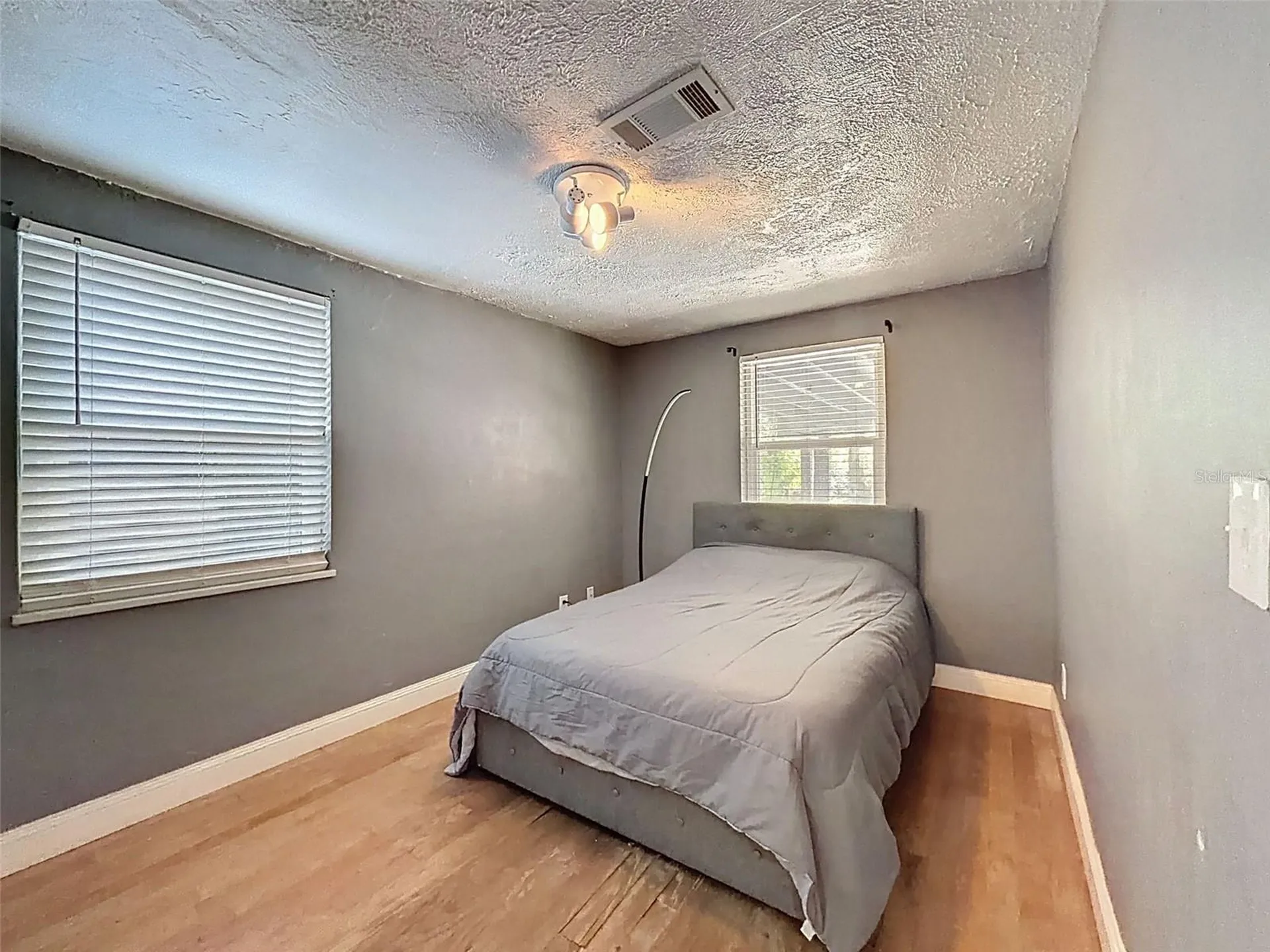 2206 Howard Lane Tampa FL 33612
