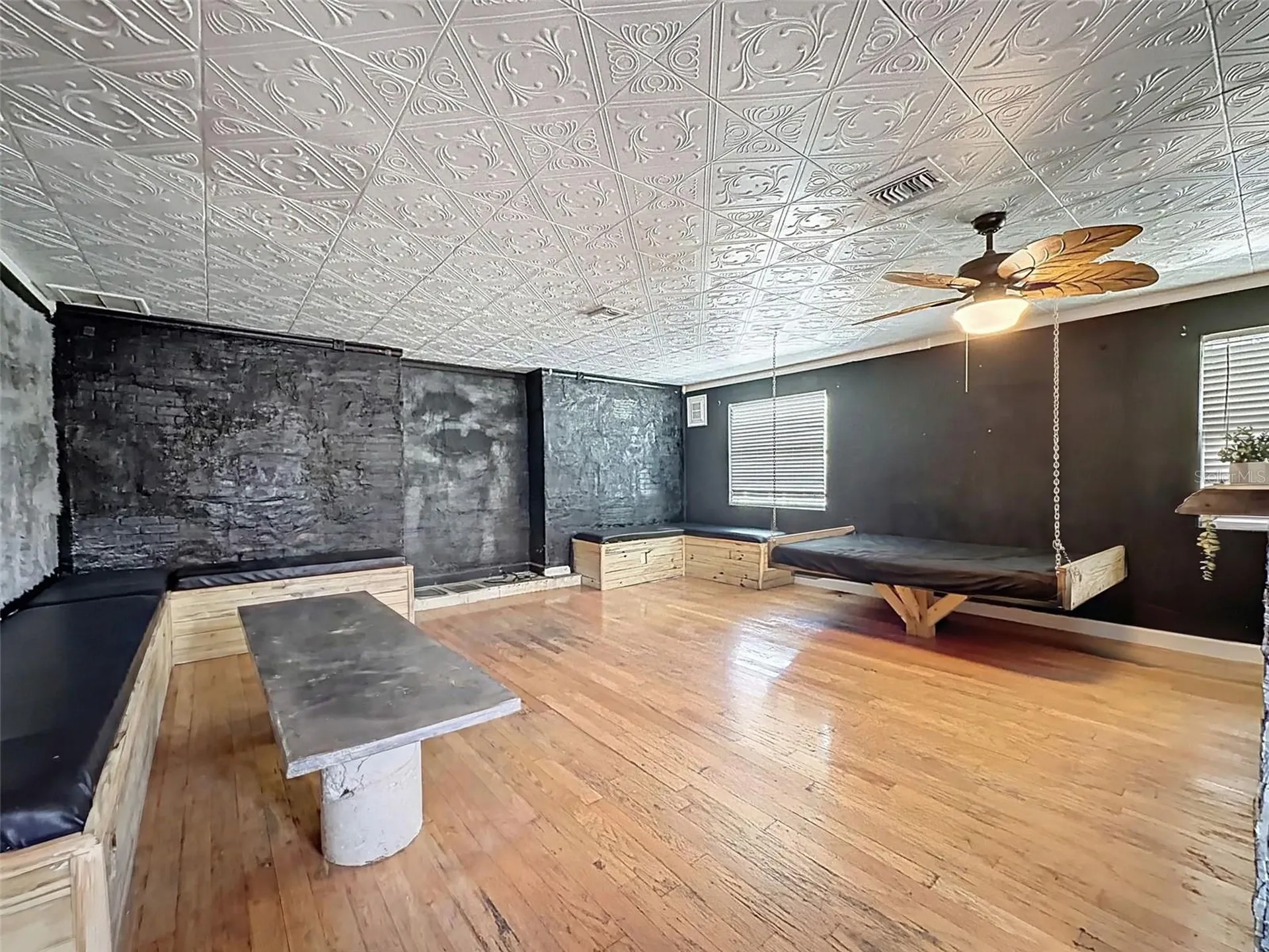 2206 Howard Lane Tampa FL 33612
