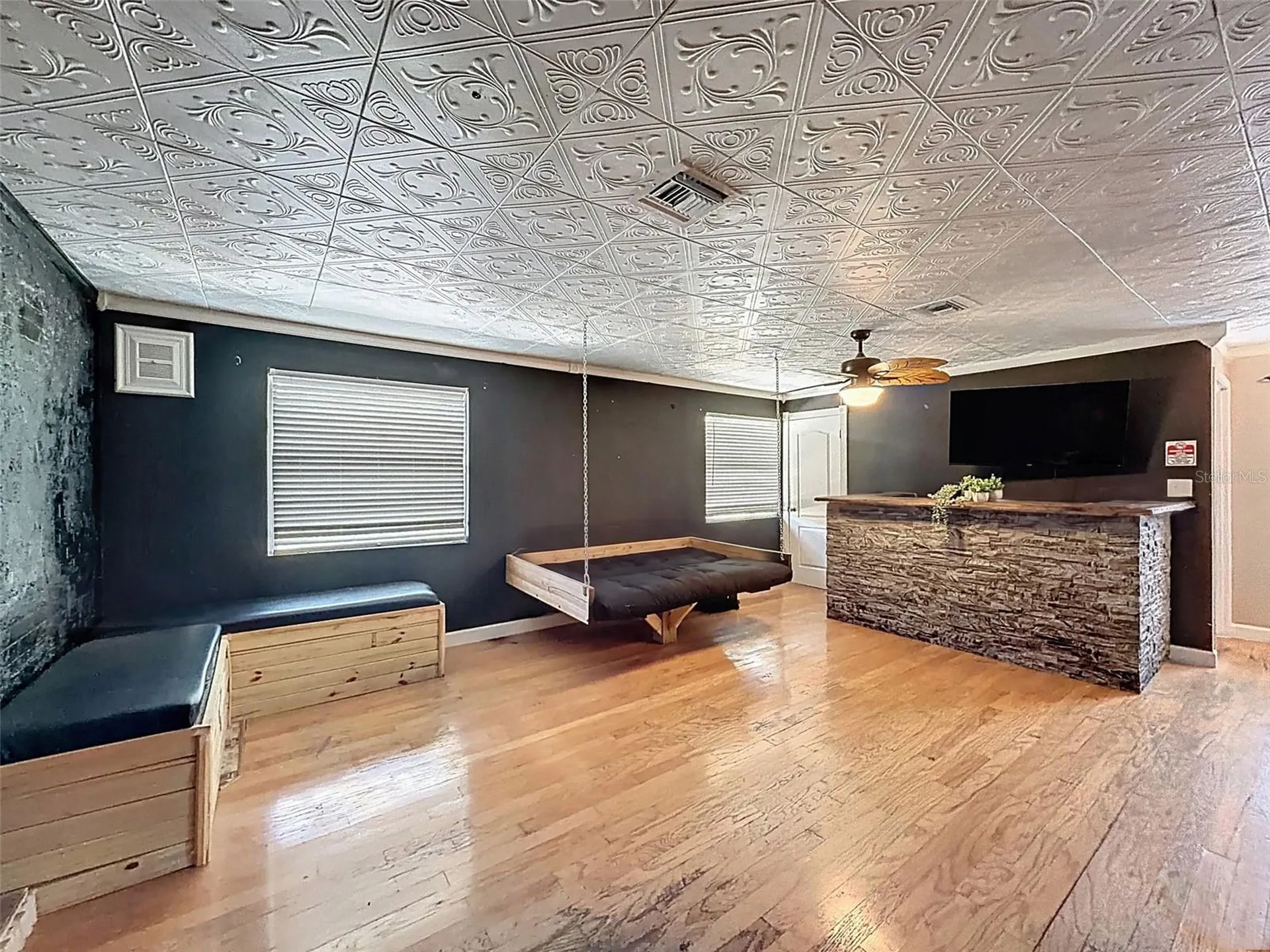 2206 Howard Lane Tampa FL 33612
