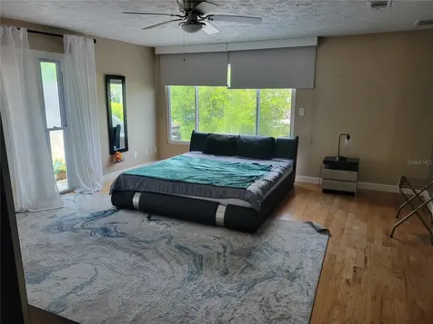 2206 Howard Lane Tampa FL 33612