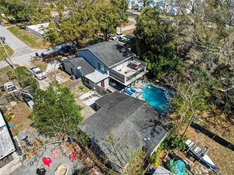 2206 Howard Lane Tampa FL 33612