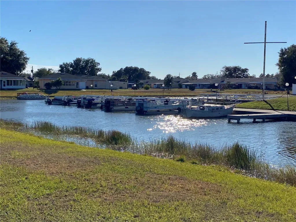 1605 Club Circle Lakeshore FL 33854