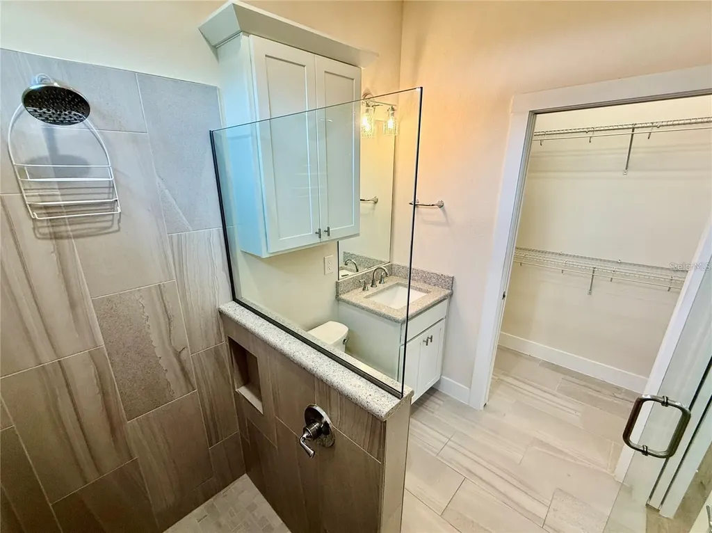 3607 Umbrella Tree Lane Oxford FL 34484