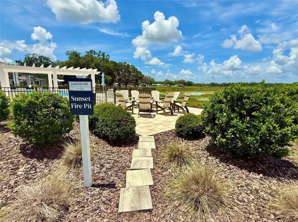 3607 Umbrella Tree Lane Oxford FL 34484