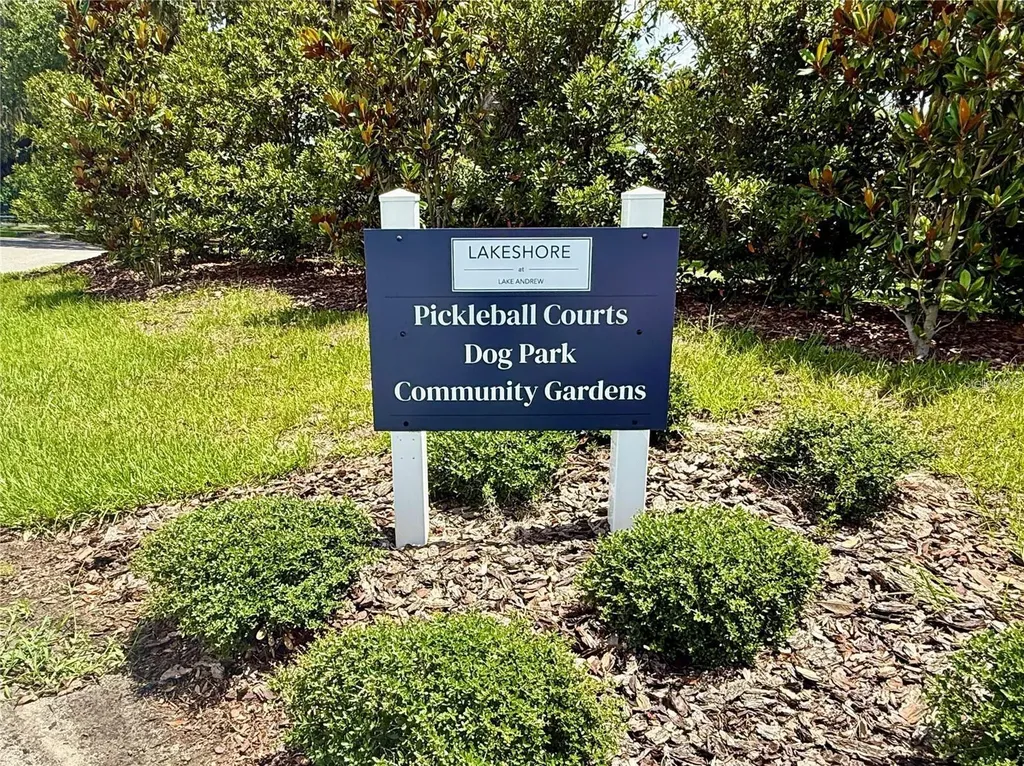 3607 Umbrella Tree Lane Oxford FL 34484
