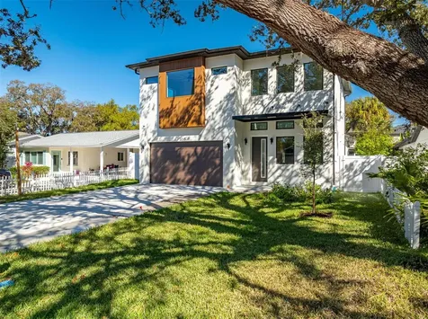3215 W Price Avenue Tampa FL 33611
