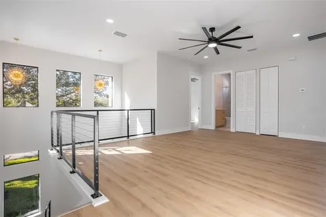 3215 W Price Avenue Tampa FL 33611