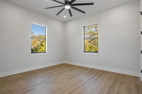 3215 W Price Avenue Tampa FL 33611