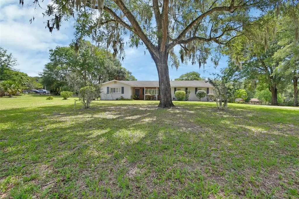 2259 S Spring Garden Avenue Deland FL 32720