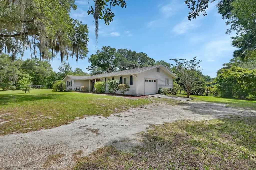 2259 S Spring Garden Avenue Deland FL 32720