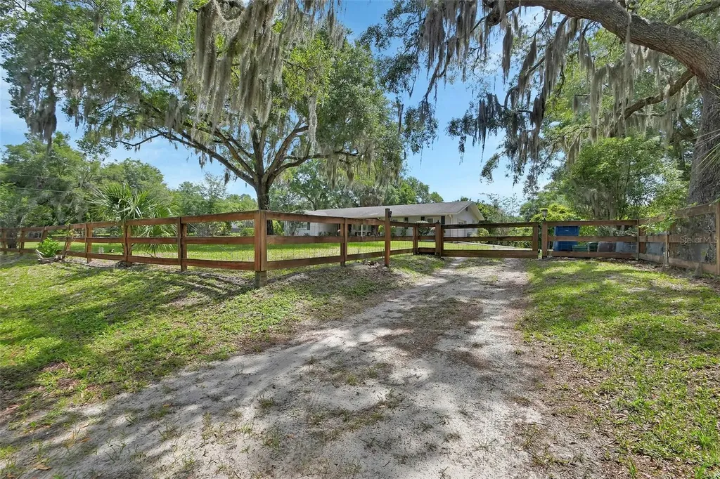 2259 S Spring Garden Avenue Deland FL 32720