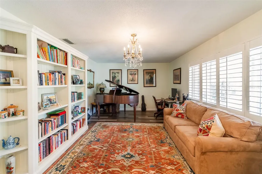 2259 S Spring Garden Avenue Deland FL 32720