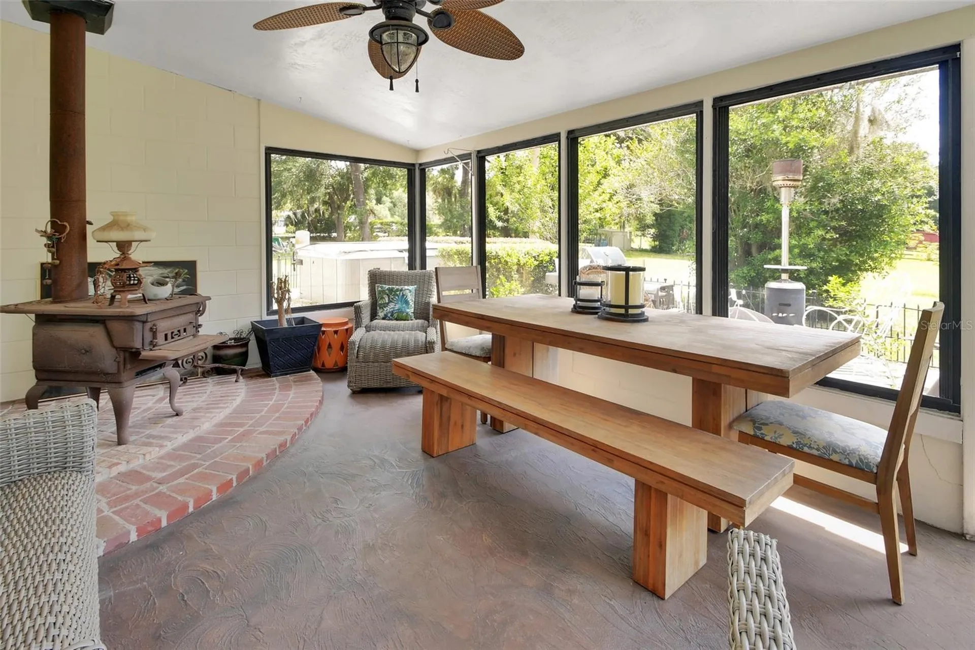 2259 S Spring Garden Avenue Deland FL 32720