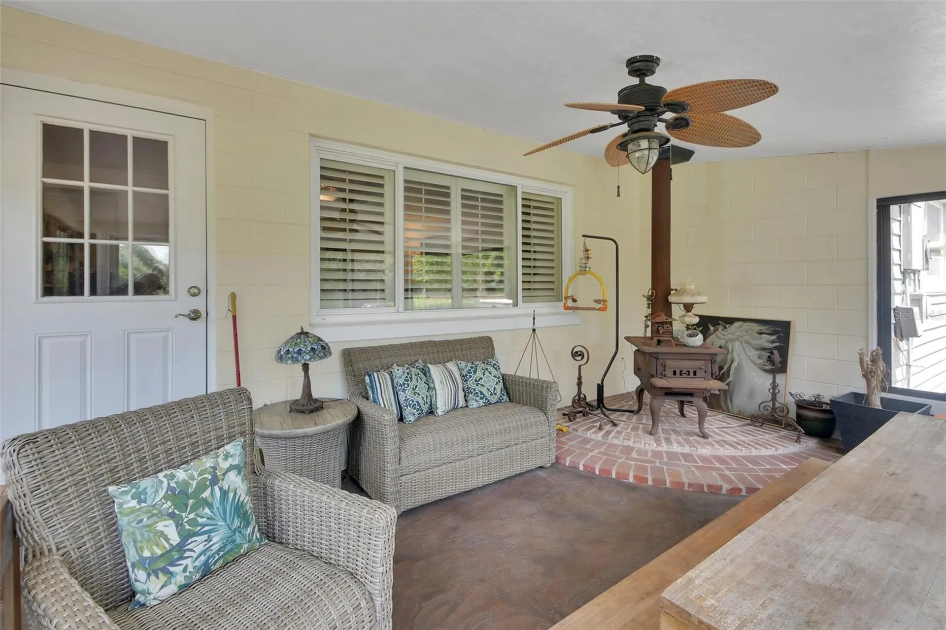 2259 S Spring Garden Avenue Deland FL 32720