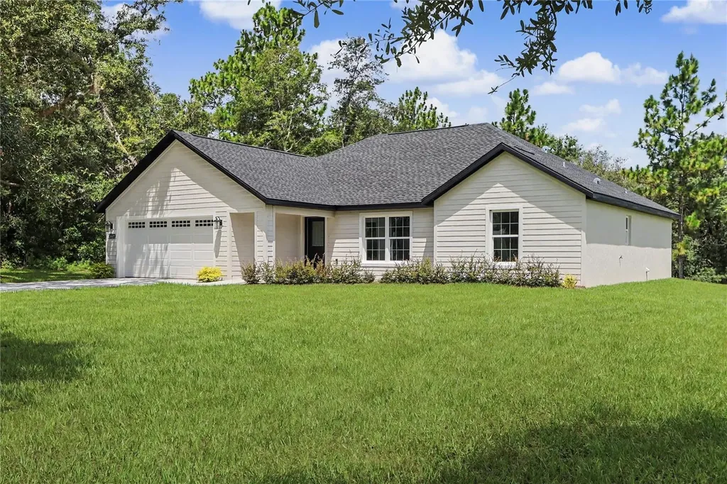 18471 SW 66 Loop Dunnellon FL 34432