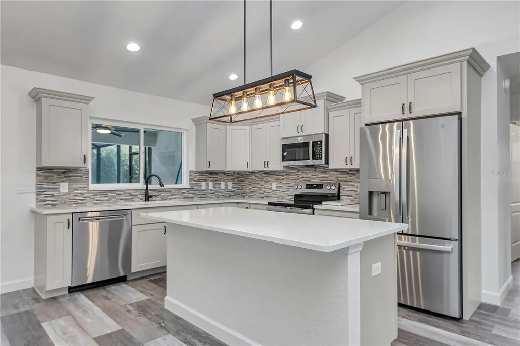 18471 SW 66 Loop Dunnellon FL 34432