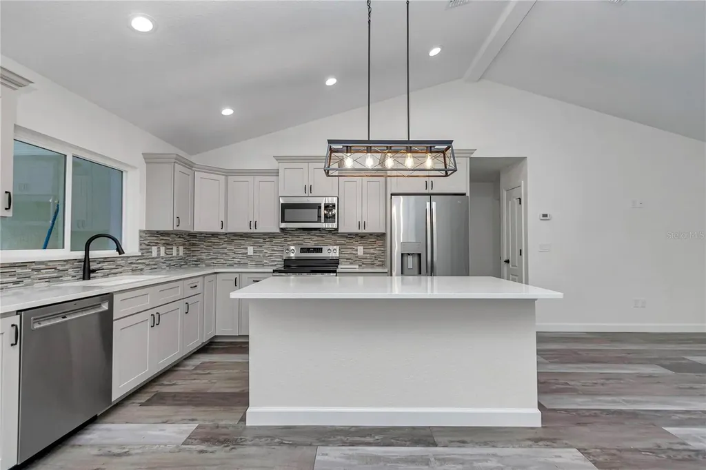 18471 SW 66 Loop Dunnellon FL 34432