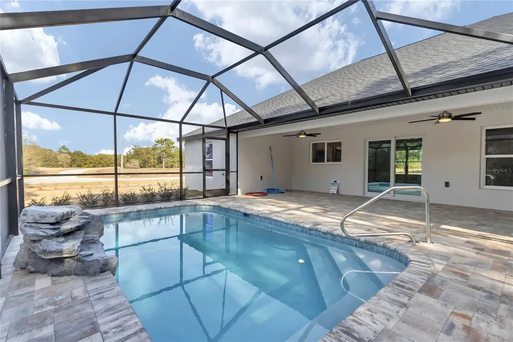 18471 SW 66 Loop Dunnellon FL 34432