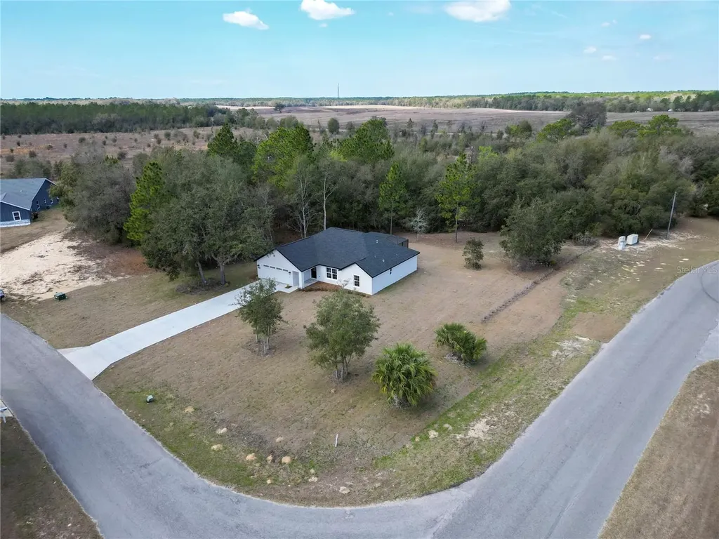 18471 SW 66 Loop Dunnellon FL 34432